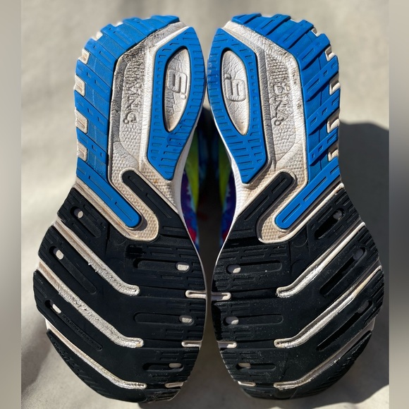 Brooks colorful running shoes - Picture 8 of 9